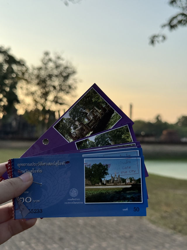 เยือนอุทยานประวัติศาสตร์สุโขทัย🚲🏰
