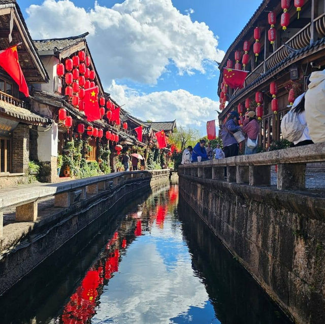 Lost in the Magic of Lijiang Old Town 