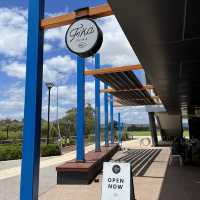 Fika on Brix: คาเฟ่ชิลพาเพื่อนสี่ขามานั่งได้