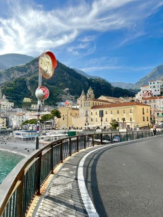 เที่ยว Amalfi ง่ายมาก ไม่ซับซ้อน