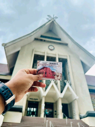 Malaysia Culture Day: Museums, Sunshine, & Stunning Architecture 😎⛪️
Kuala Lumpur is full of surprises, but spending a day diving into its museum scene is *chef's kiss* for culture lovers! The highlight? Snapping that must-have ticket photo in front of the iconic St. John's Cathedral — classic Western vibes under blazing tropical sun. If you’re a fan of old-school architecture, outdoor cultural vibes, and good lighting for your IG, this place is a dream.
Must-See Spots:
· St. John's Cathedral (Jalan Bukit Nanas, 50250 KL; open daily 7am–7pm): Gorgeous Western-style building, perfect for close-up shots, and even better in the morning light. Pro tip: hold up your ticket for a creative photo.
· Muzium Negara – National Museum (Jalan Damansara, open 9am–6pm): Just a quick Grab ride away, this is THE spot to dig into Malaysian history and local identity. The exhibits are all in English/Malay, and the outdoor area offers more cool architecture.
· Islamic Arts Museum Malaysia (Jalan Lembah Perdana, open 10am–6pm): Malaysia’s top art museum, showcasing intricate calligraphy and ceramics. Chill rooftop café for a coffee break.
Top Travel Hacks:
· Go early to St. John’s for great pics — it gets busy by midday and the sun is perfect for photos before noon.
· Buy museum tickets online via trip.com for speedier entry (skip the queue!).
· Carry a water bottle and wear breathable clothes; Malaysia is hot and museum AC is a lifesaver.
· Take Grab taxis or use KL Sentral for easy city access.
Snack Attack:
Try local kaya toast near Muzium Negara or grab Malaysian iced coffee at the Islamic Arts Museum café. Cheap, tasty, and authentic!
Quick Tips: You don’t need a visa for short stays. Bring cash for small shops, and expect hot weather year-round. #MalaysiaMuseumDay #KLadventure #TravelHacks