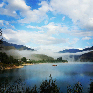 When I visited Erhai Lake, I quickly realized that