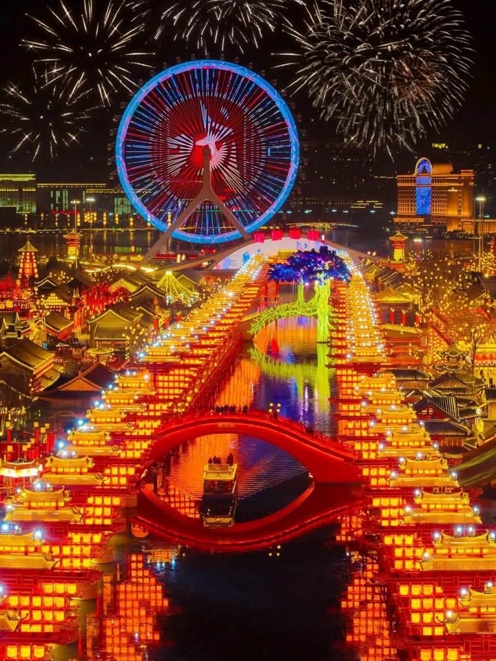 Discover the Dazzling Tangshan Never Sleeps City: A World-Class Spectacle of Lights and Lanterns! 