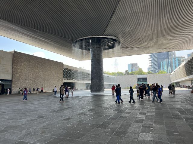 国立人類学博物館