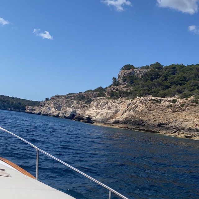 Menorca island hopping