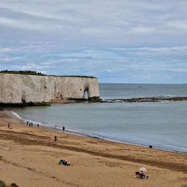 Exploring Kingsgate Bay Beach 🌊