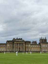 探索英國的輝煌歷史：Blenheim Palace 🏰✨