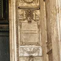 Must see this in Rome, but no way to escape ling queue!