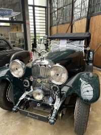 Car museum 