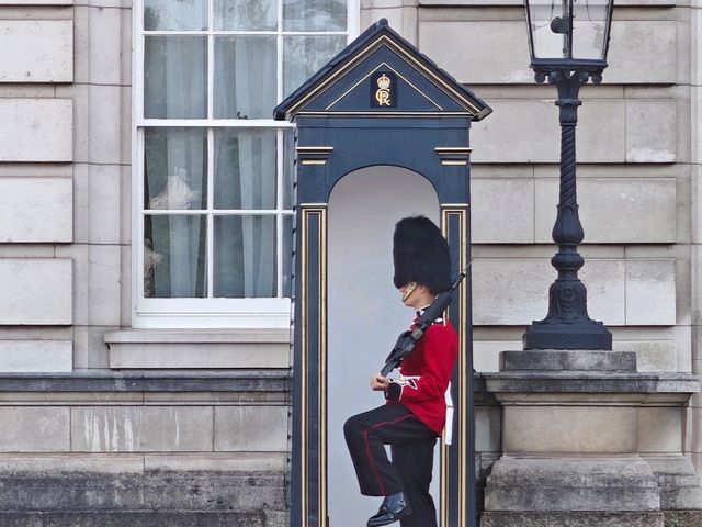 A Day in the Heart of London
