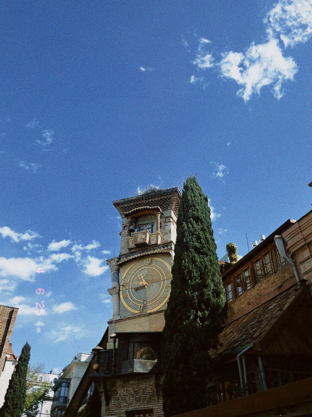 Capture Your Moment in Tbilisi ✨ — One-Day Old City Walking Tour