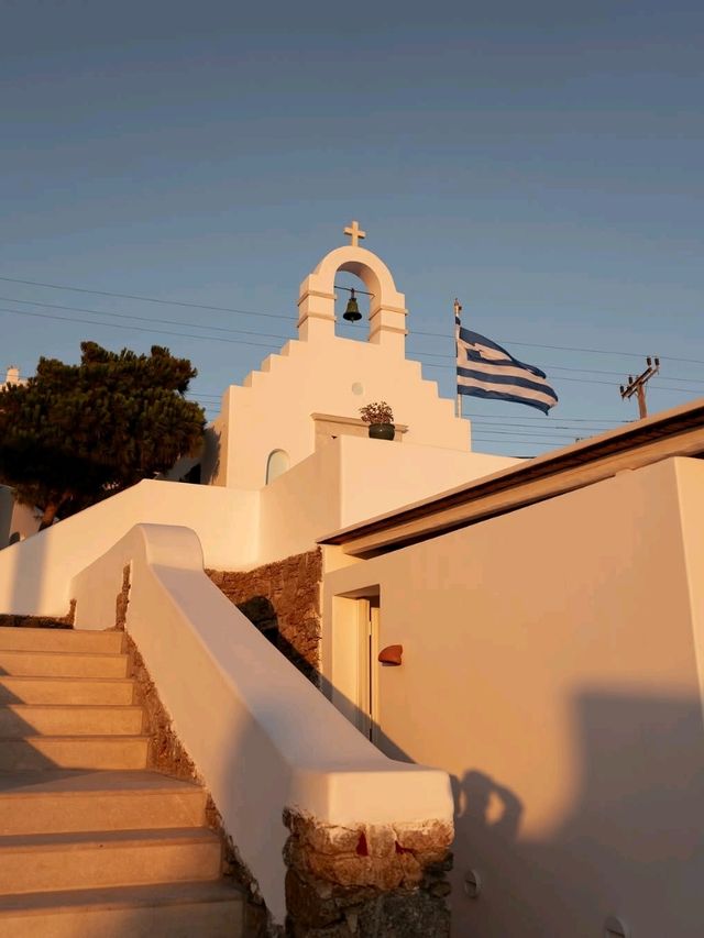 🌊 Mykonos: The Island of Winds, Glamour, and Timeless Cycladic Beauty 🇬🇷✨
