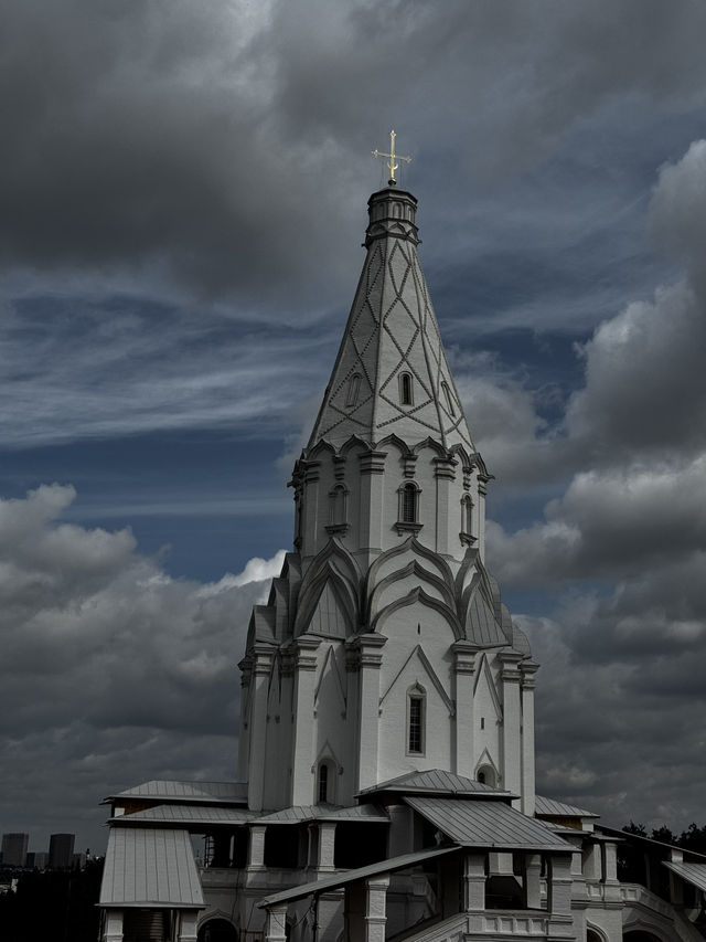 Kolomenskoye: How I Came for a Walk and Left Feeling Magic