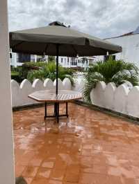 4bedroom all en-suite villa, first row from the beach