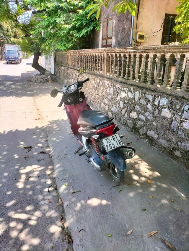 Exploring Ninh Binh and Tan Coc with a motorcycle 