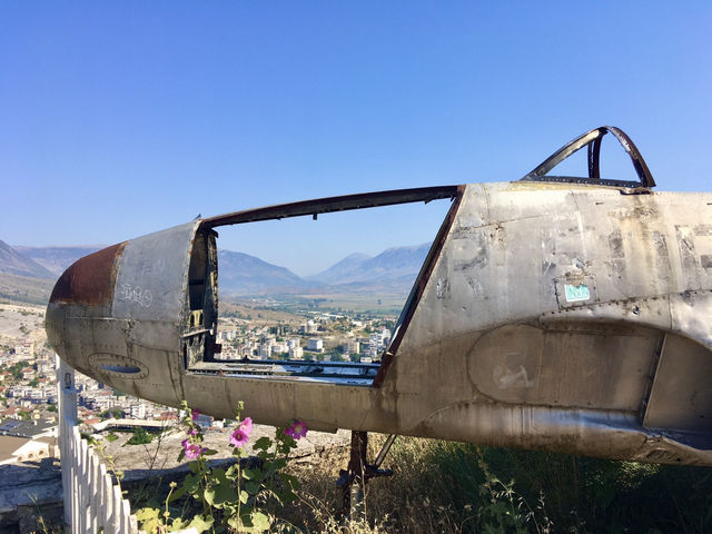 盛夏的阿爾巴尼亞漫遊之 Girocaster 盛夏的阿爾巴尼亞漫遊之 Girocaster