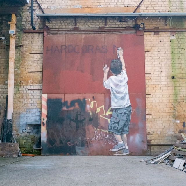 🎨Riga in Color: Exploring the City’s Vibrant Street Art Scene 🌆✨