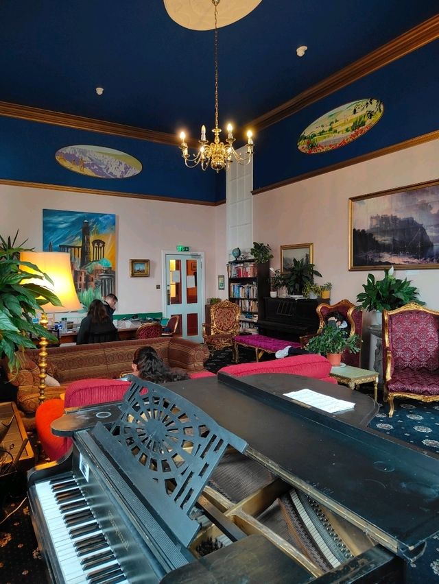 Corners of Time: A Reflective Stay at Castle Rock Hostel Corners of Time: A Reflective Stay at Castle Rock Hostel