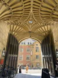 🏛️ Can you see the best of Cambridge’s architecture in one walk?