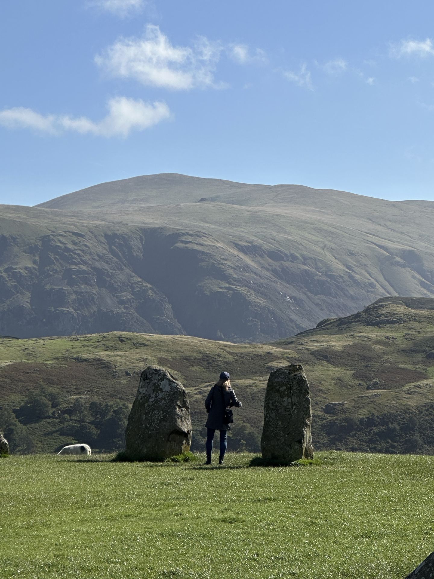 🪨 Is this the Lake District’s mini Stonehenge? 👀