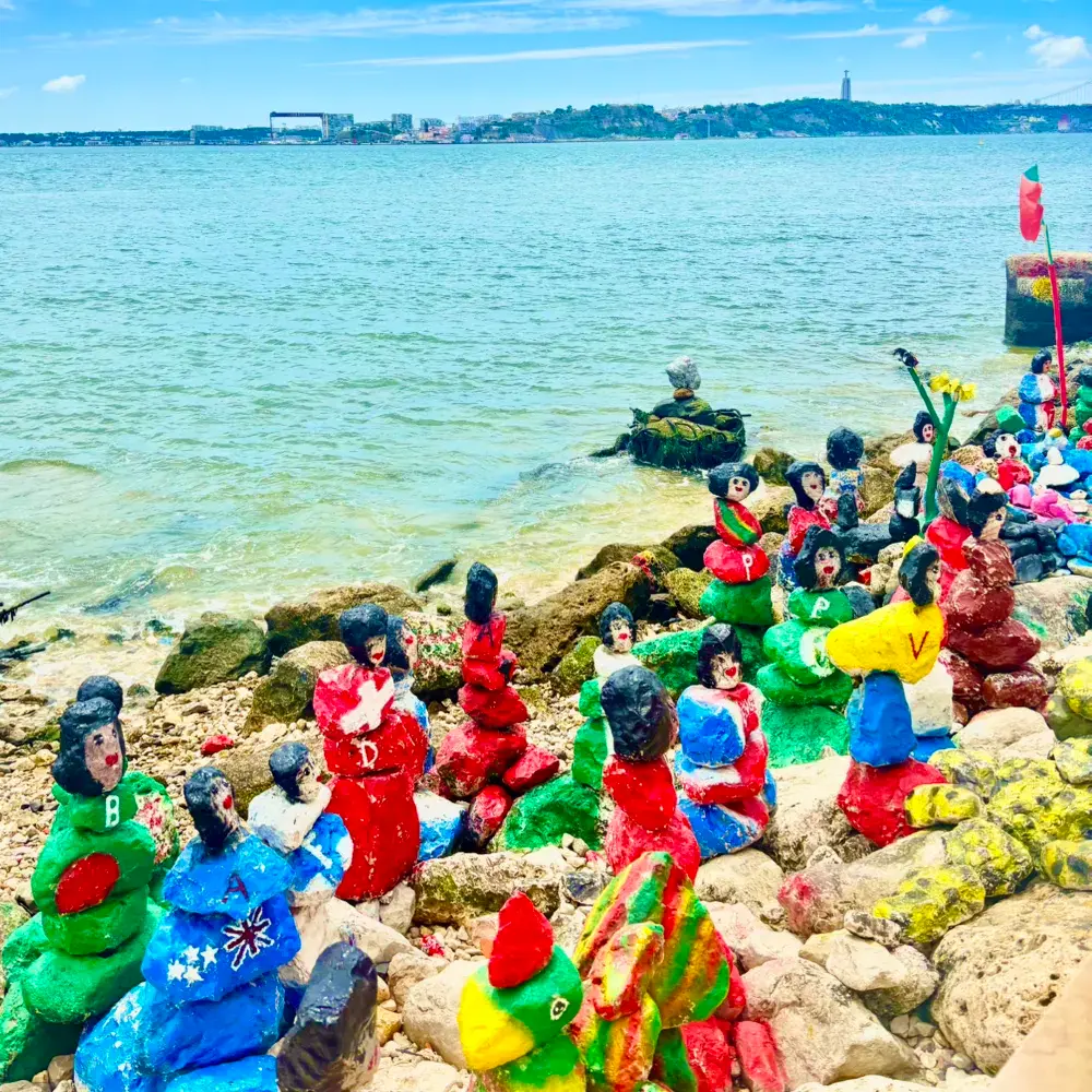【포르투갈🇵🇹】리스본에서 이상한 화려한 집단을 발견했습니다 🎨🪨