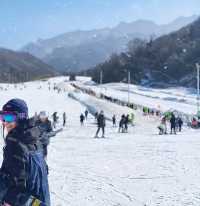 竹林畔滑雪場是西安市最大的滑雪場