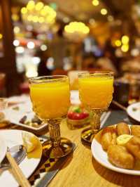 🍨🥮Dine in LUXURY!😍 Livant Coffee, Xinjiang