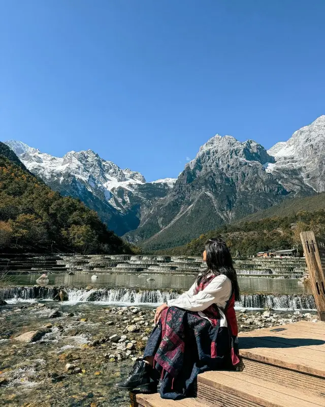 ✨China's Tapestry: Ancient Charms and Modern Wonders 🌏