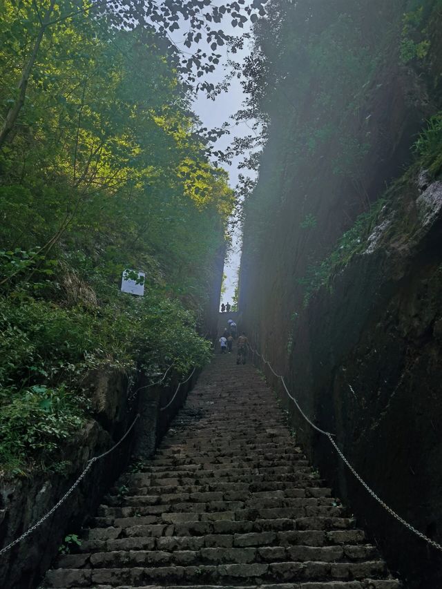 浙江紹興穿岩十九峰被低估的丹霞地貌小眾景點