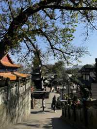 國內唯一擁有“聖旨牌坊”的寺廟,據說祈官很靈~