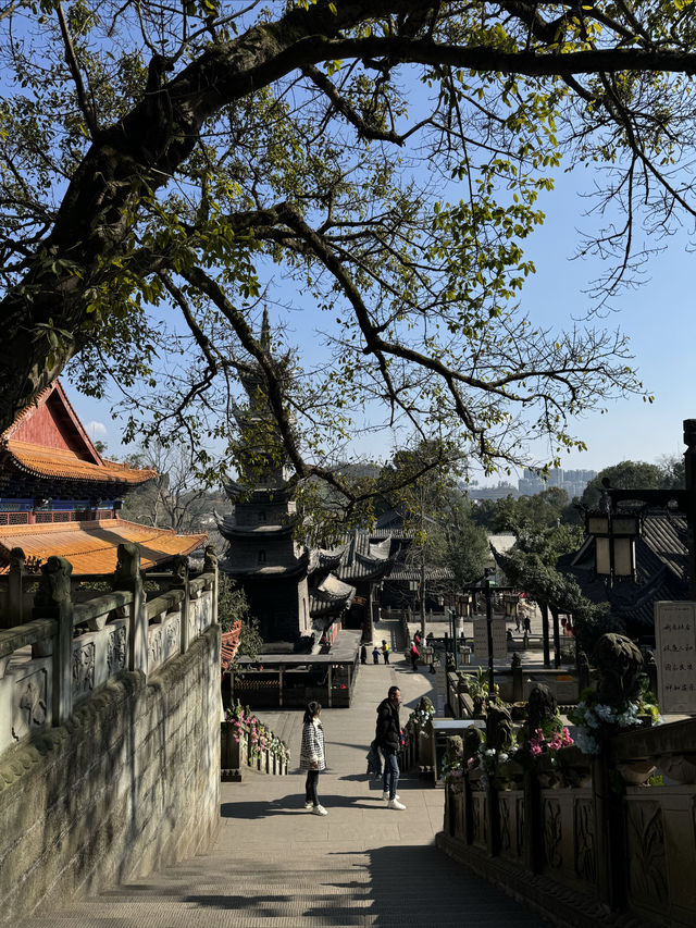 國內唯一擁有“聖旨牌坊”的寺廟,據說祈官很靈~ 國內唯一擁有“聖旨牌坊”的寺廟,據說祈官很靈~