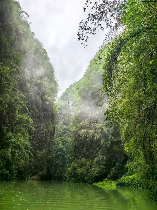 重慶｜你玩得可真花啊！探幽青龍谷+ 筏游阿依河游玩攻略