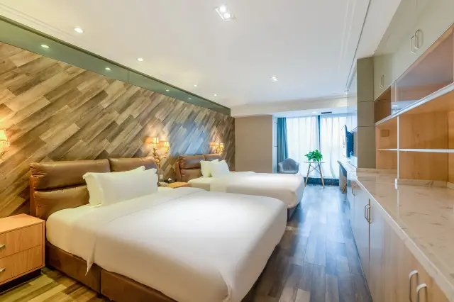 Nhận phòng tại Hongyadong và bước vào thành phố núi huyền diệu 8D của Trùng Khánh.