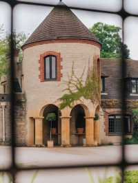 🏰✨ Oxfordshire's Enchanting Manor Stay: Belmond's Gem 🌿🍽️