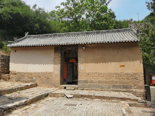 隱匿深山集中六朝古建的平順龍門寺