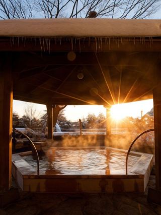 🏔️ Gangwon Getaway: Top Hotels with a View 🌟
