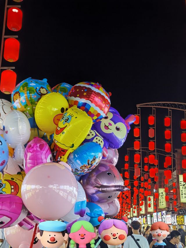 洛陽十字街夜市，人間煙火治癒各種焦慮不開心