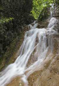 湖北香香水河丨"楚天九寨溝""小庐山"，係湖北著名嘅避暑勝地。