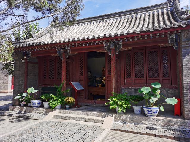在路上：蓟州白塔——形制獨特的遼代佛塔。