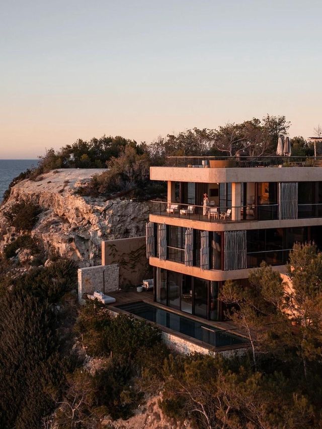 Spain🇪🇸 Sunshine and Sea🌅 Ibiza Six Senses Hotel!