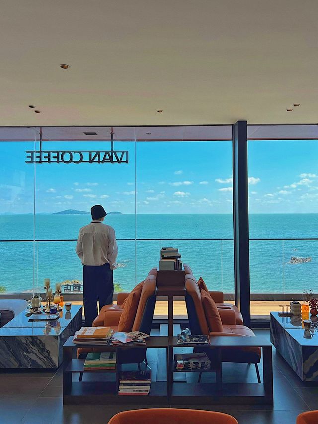 青島嘅夏天永不停歇，呢度就係國外。