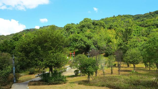 高蓋山公園西大門。