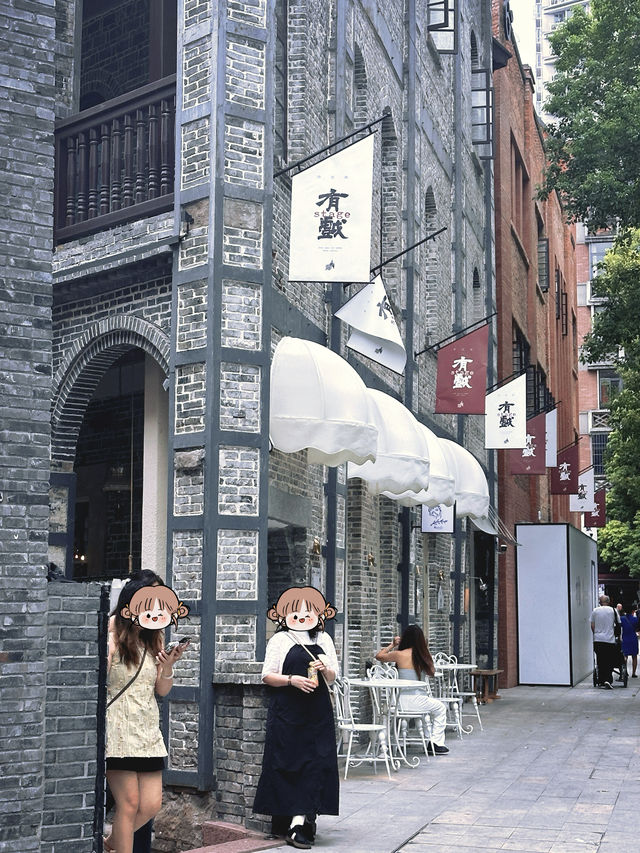 到母城打卡渝派風情的魯祖廟。