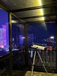 住進長沙市中心高空酒店在雲端度個假吧。