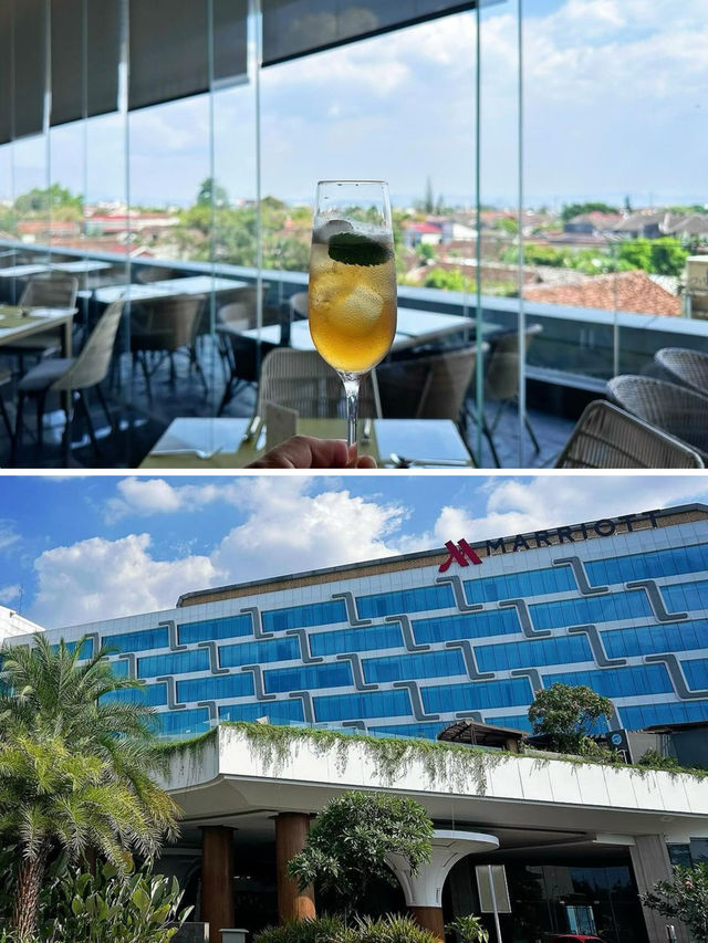 日惹萬豪酒店～全日制餐廳日惹廚房每週五的中餐自助真是絕了！。