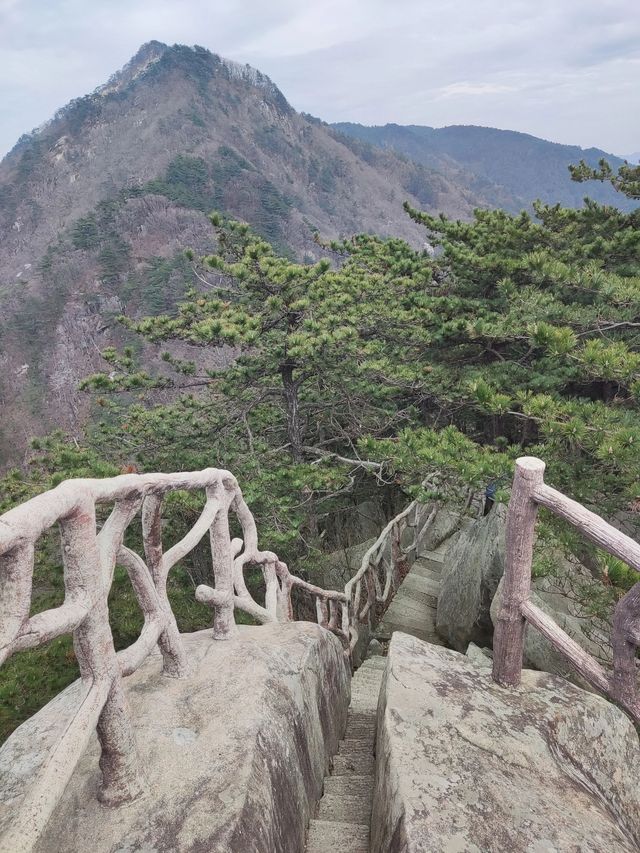 湖北黃岡薄刀峰｜值得N刷的治癒徒步路線。