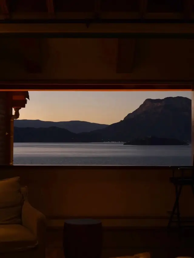 Lugu Lake Mountain and Sea Affairs | Walden Lake