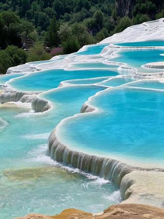 Baishuitai, Shangri-La, Yunnan: A Fairyland of Creamy Terraces Comparable to Türkiye