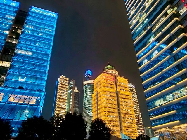 A Night Stroll Through Shanghai's Financial District 🌆✨