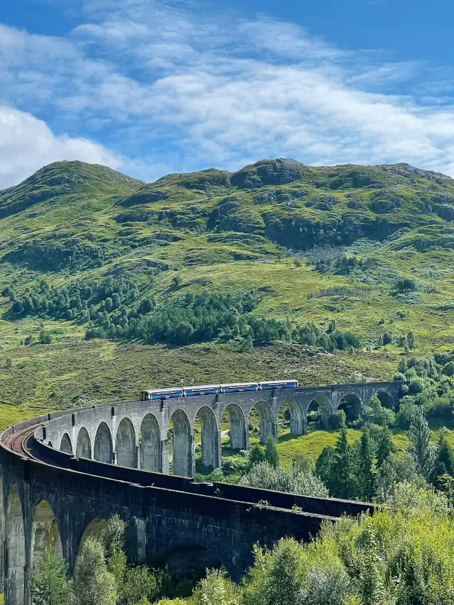 8-Day UK Trip During Qingming Festival: Immerse Yourself in the Beauty of Spring